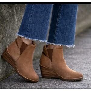 Sorel After Hours Sz 9 Tan Suede Wedge Boots Booties EUC Cabincore Boho Outdoor